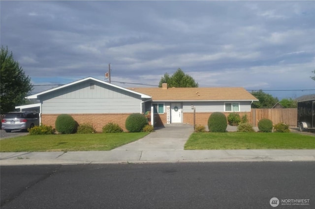 607 N Crestview Dr, Moses Lake, WA 98837 - photo 1