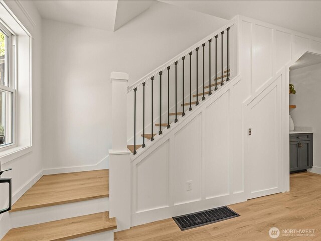 1423 N 54th St, Seattle, WA 98103 - photo 5