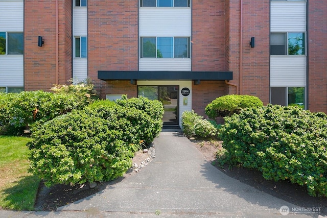 1964 26th Ave W Unit 101, Seattle, WA 98199 - photo 2