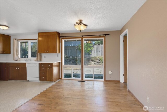 2404 S 249th Pl, Kent, WA 98032 - photo 5