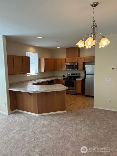 2055 Garry Oaks Ave Unit B, Dupont, WA 98327 - photo 5
