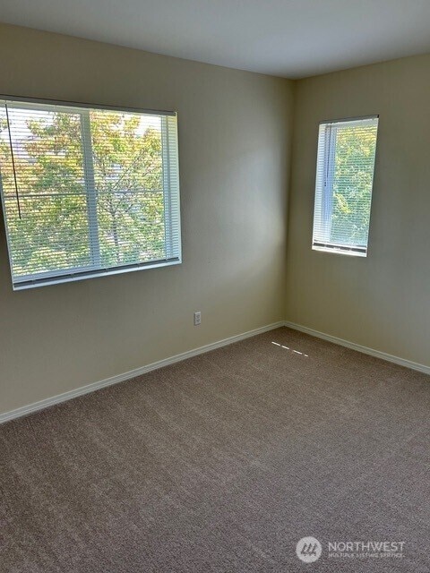 2055 Garry Oaks Ave Unit B, Dupont, WA 98327 - photo 19