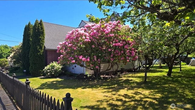 237 C St SW, Castle Rock, WA 98611 - photo 4