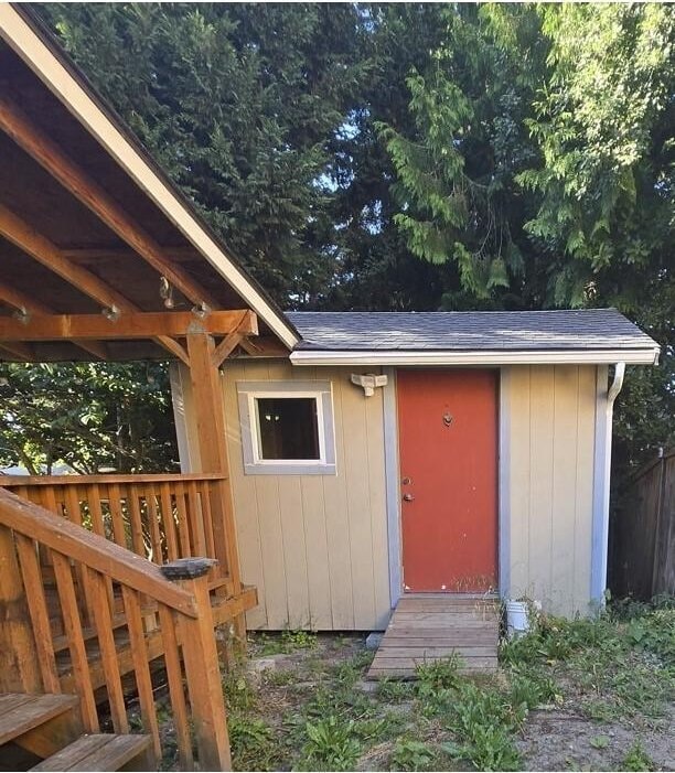 701 98th St E, Tacoma, WA 98445 - photo 9