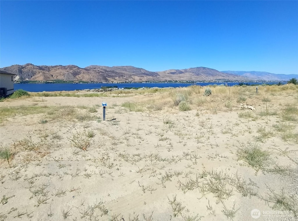 203 Village Way, Oroville, WA 98844 - photo 1