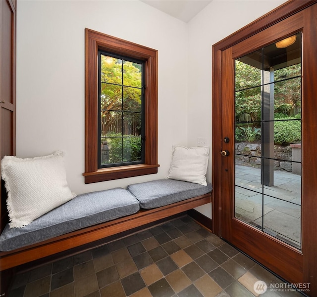 324 W Kinnear Pl, Seattle, WA 98119 - photo 34