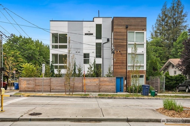 2400 SW Genesee St, Seattle, WA 98106 - photo 2