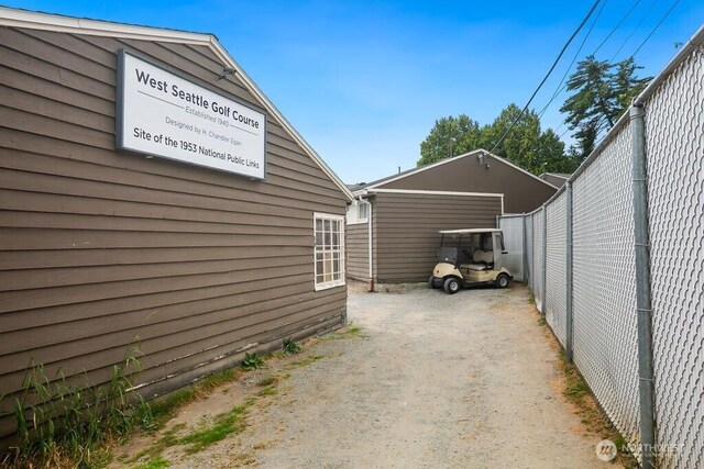 2400 SW Genesee St, Seattle, WA 98106 - photo 22