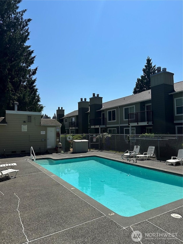 820 Cady Rd Unit J305, Everett, WA 98203 - photo 1