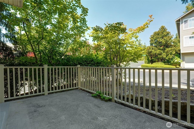 18606 NE 57th St, Redmond, WA 98052 - photo 21