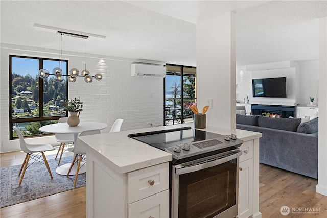 9909 NE 1st St Unit 402, Bellevue, WA 98004 - photo 5