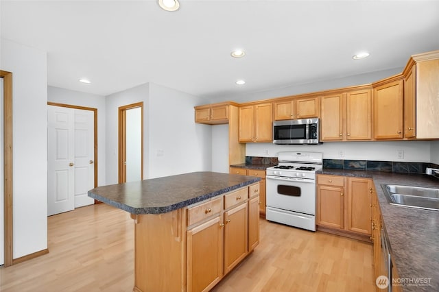 2563 Pacific Highlands Ave, Ferndale, WA 98248 - photo 16