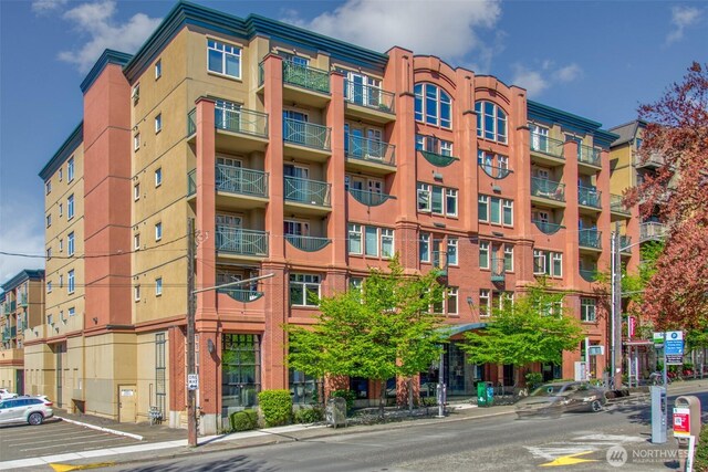 123 Queen Anne Ave N Unit 305, Seattle, WA 98109 - photo 3