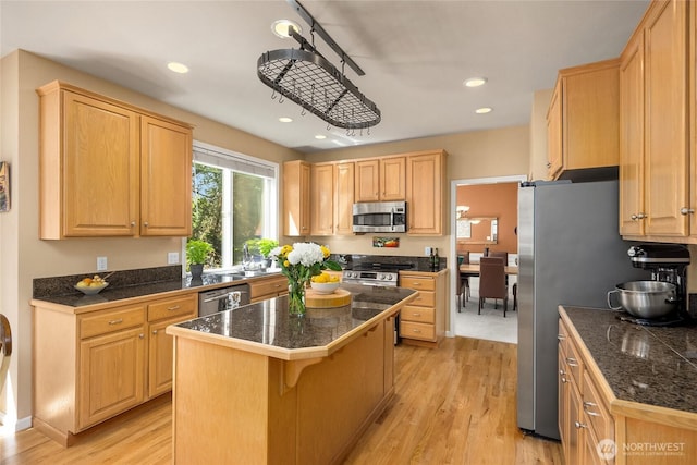 9437 NE Coral Ct, Bainbridge Island, WA 98110 - photo 9