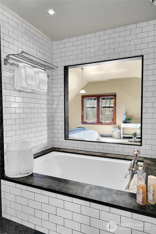 2 Fulton St, Seattle, WA 98109 - photo 27