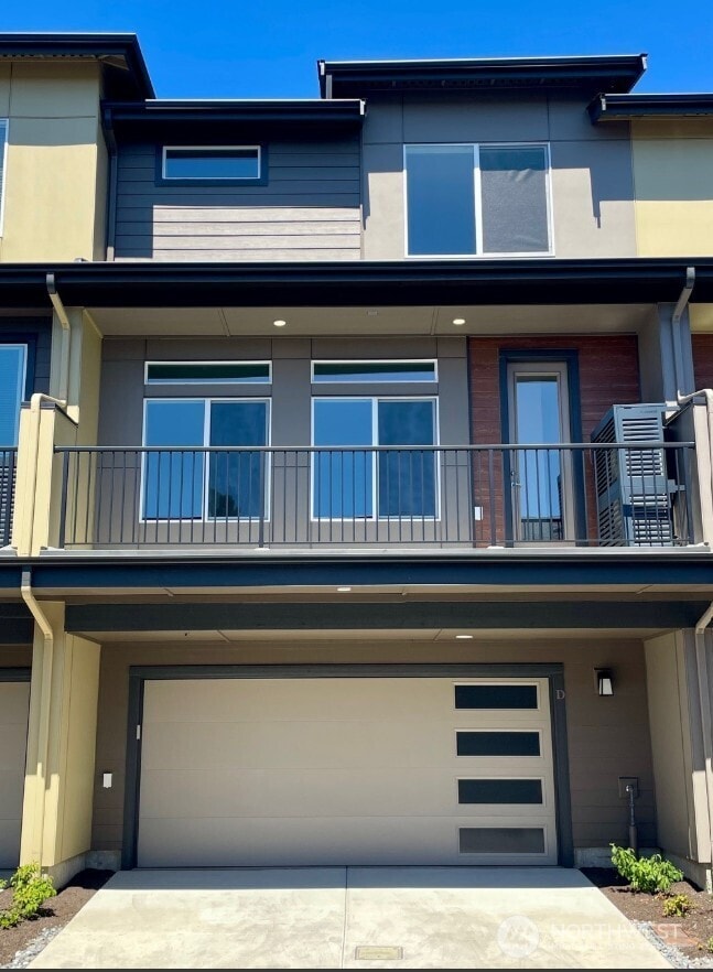 13220 NE 127th Ct Unit D, Kirkland, WA 98034 - photo 1