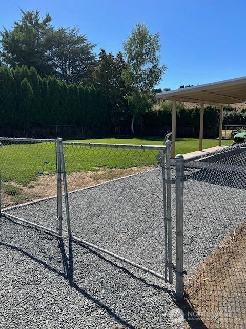 91 Four Hills Dr, Yakima, WA 98908 - photo 4