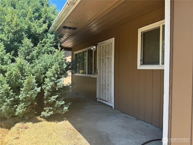1114 N 1st Ave, Kelso, WA 98632 - photo 3