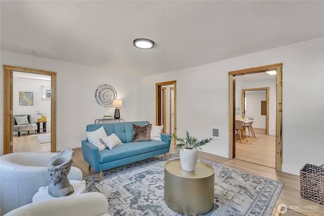 109 N Buckner St, Centralia, WA 98531 - photo 4