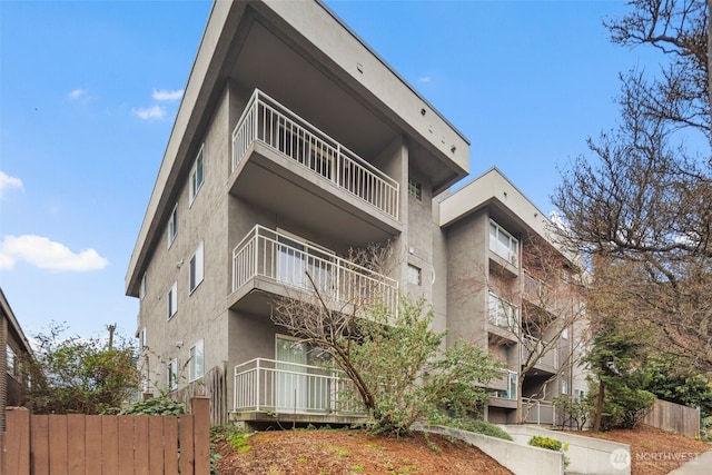 2017 Eastlake Ave E Unit 303, Seattle, WA 98102 - photo 32