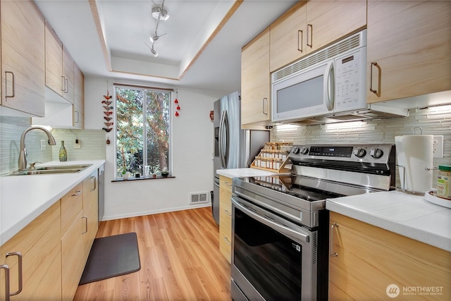 8609 Zircon Dr SW Unit E4, Lakewood, WA 98498 - photo 10