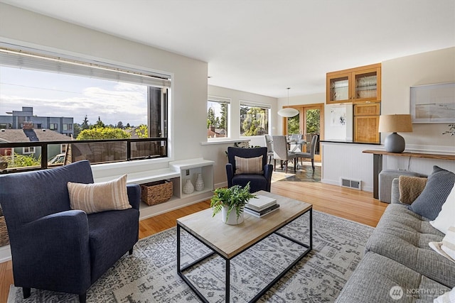 9740 Phinney Ave N, Seattle, WA 98103 - photo 3