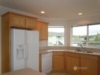 4152 Deemer Rd Unit 202, Bellingham, WA 98226 - photo 3