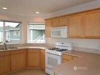 4152 Deemer Rd Unit 202, Bellingham, WA 98226 - photo 4