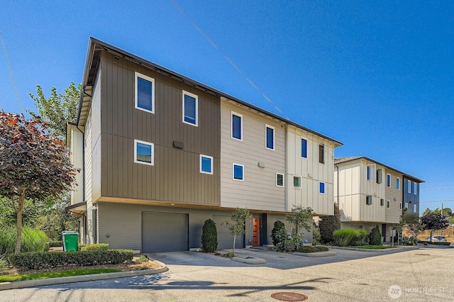 1807 SW 96th Ln, Seattle, WA 98106 - photo 1