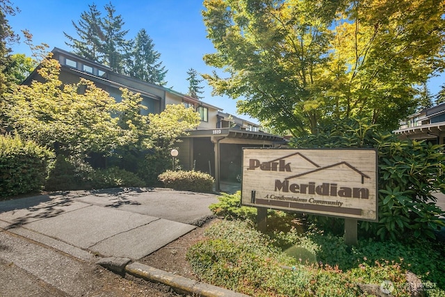1819 N 107th St Unit 2-303, Seattle, WA 98133 - photo 1