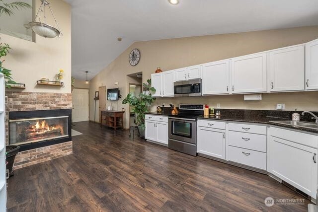 3303 18th St SW, Puyallup, WA 98373 - photo 12