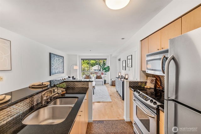 412 11th Ave Unit 503, Seattle, WA 98122 - photo 10