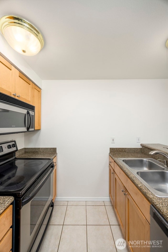 300 10th Ave Unit A310, Seattle, WA 98122 - photo 8