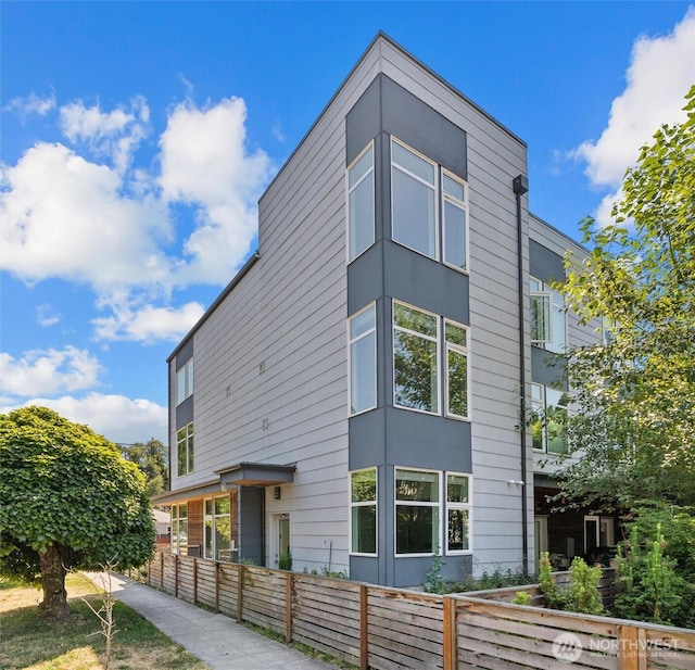 1058 S Cloverdale St Unit C, Seattle, WA 98108 - photo 5