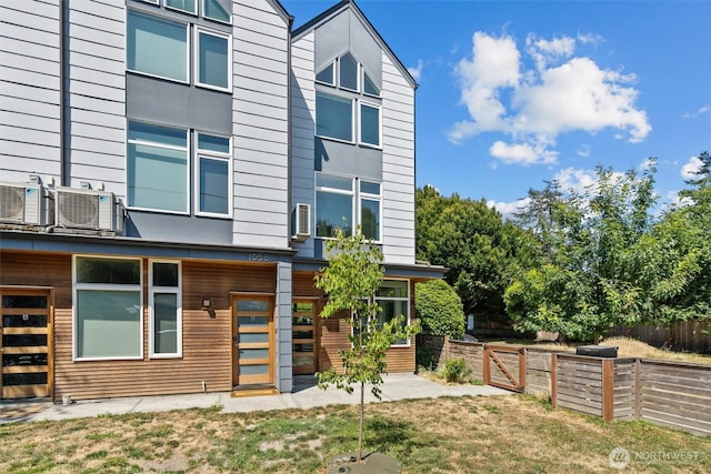 1058 S Cloverdale St Unit C, Seattle, WA 98108 - photo 40