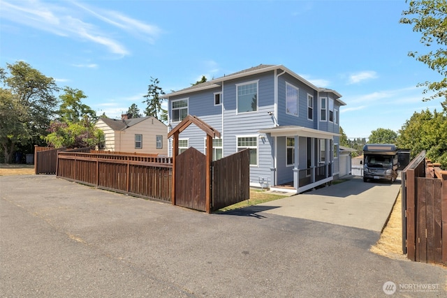 10821 Crestwood Dr S, Seattle, WA 98178 - photo 1