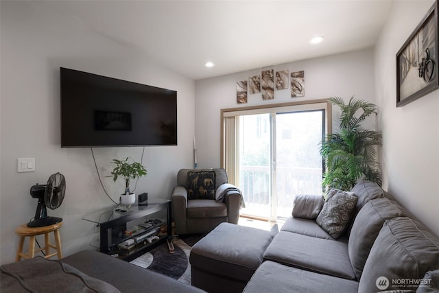 10821 Crestwood Dr S, Seattle, WA 98178 - photo 12