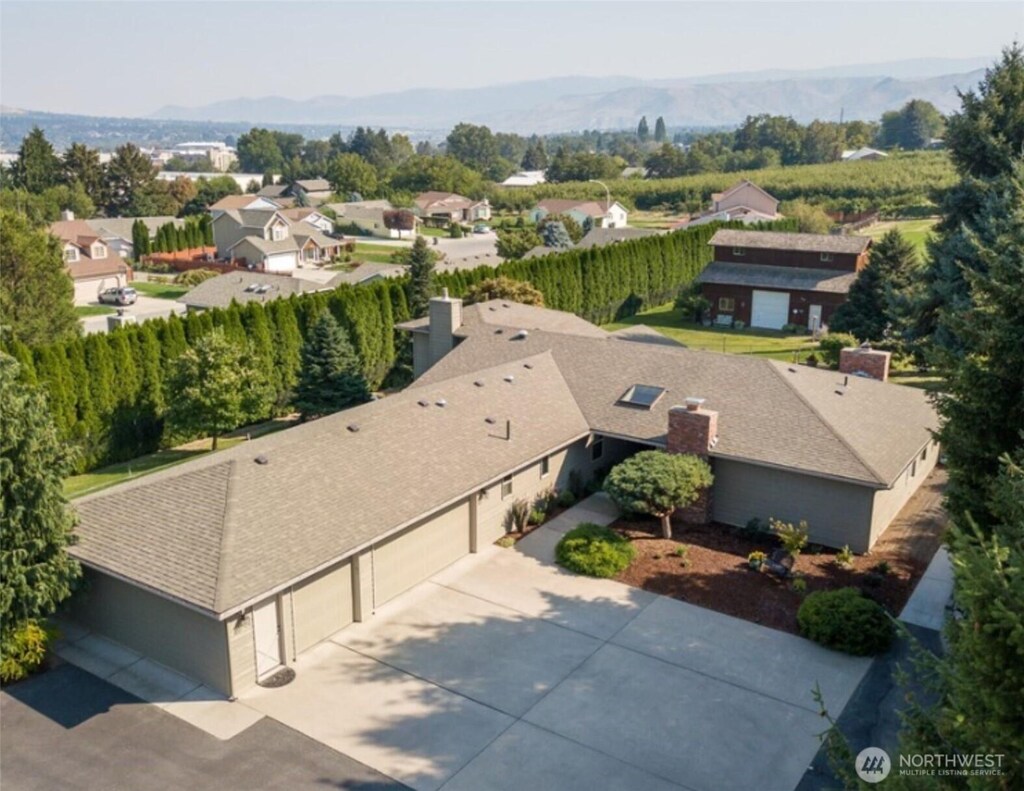 1517 Maiden Ln, Wenatchee, WA 98801 - photo 1