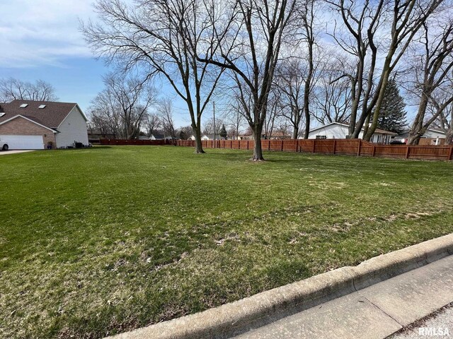 511 16th St, Lincoln IL, 62656 land for sale