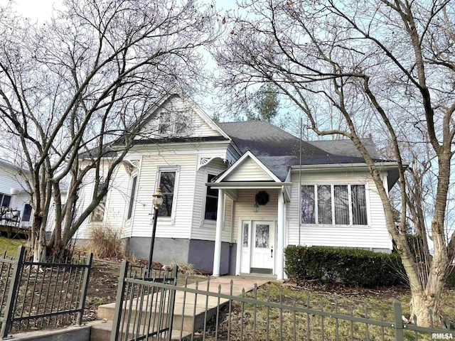 view of front of property