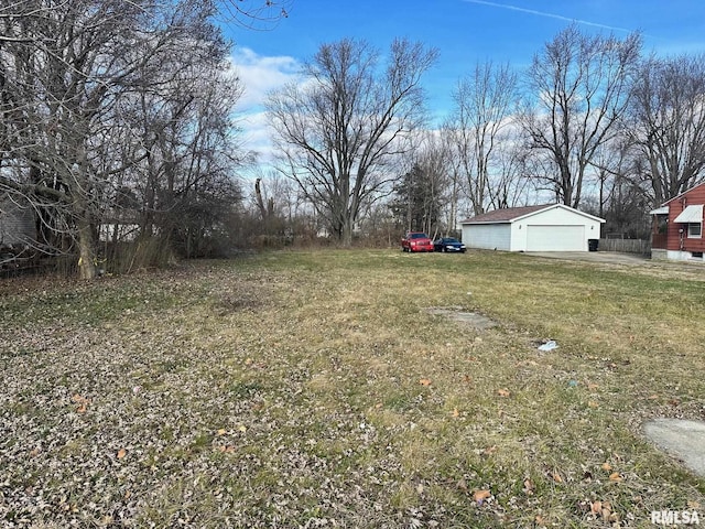 710 E Douglas St, Jacksonville, IL 62650 - photo 2