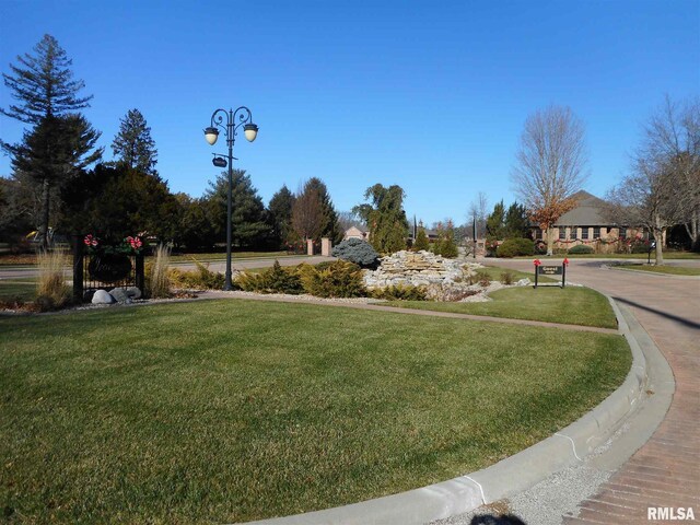 5401 Irongate Dr, Springfield, IL 62711 - photo 1