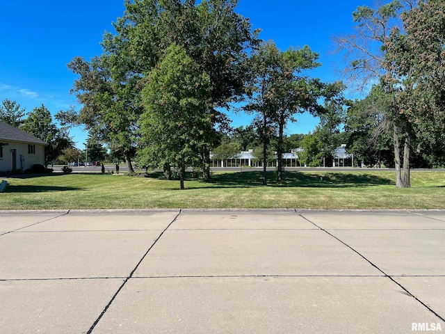 5 Eastland Ct, Carlinville, IL 62626 - photo 4