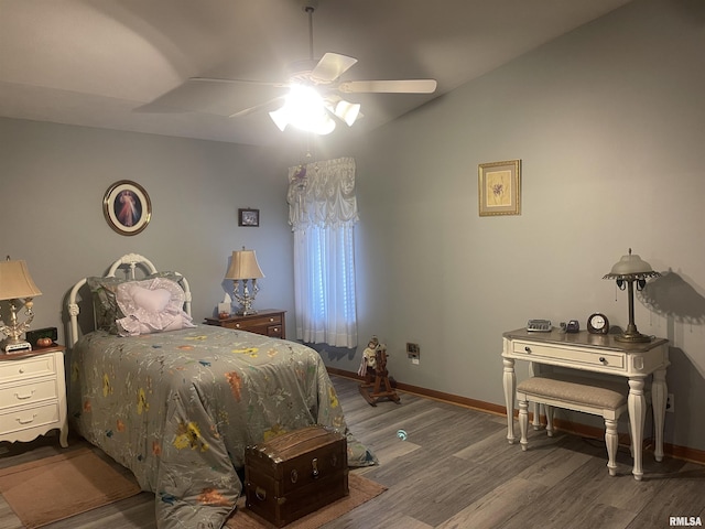 5001 Wildcat Run, Springfield, IL 62711 - bedroom with wood finished floors, baseboards, and ceiling fan