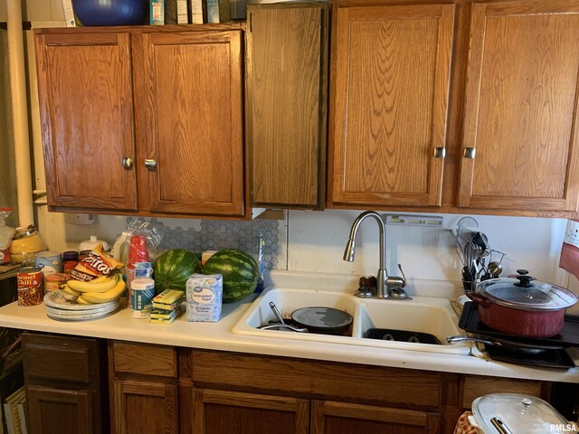 kitchen featuring sink