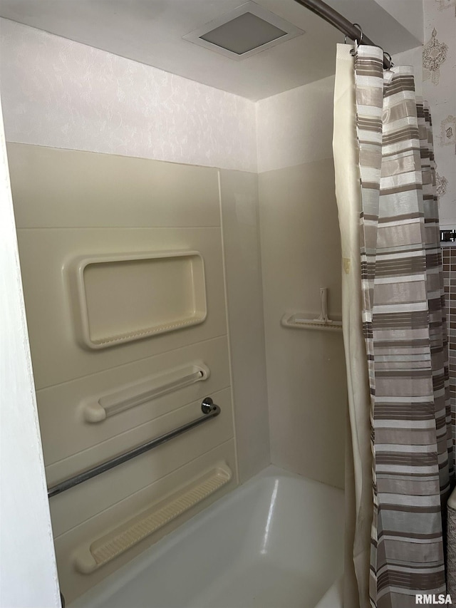 212 S Broadway St, Stronghurst, IL 61480 - bathroom with shower / tub combo with curtain