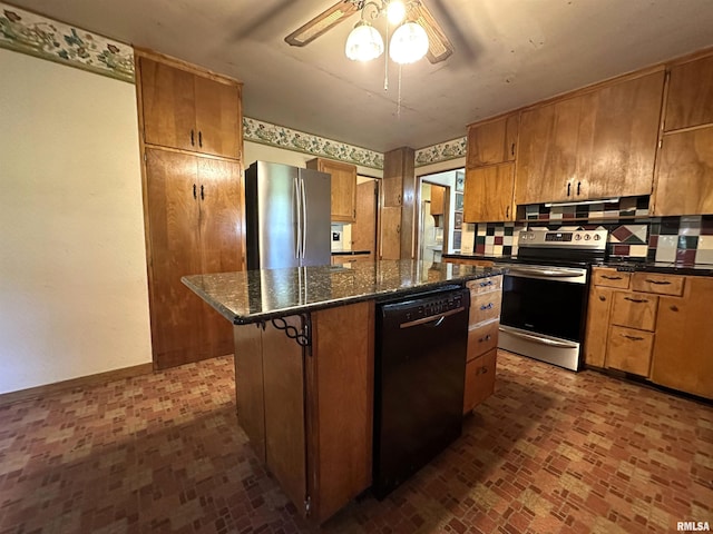 kitchen with tasteful backsplash, a center island, brown cabinets, stainless steel appliances, and a ceiling fan