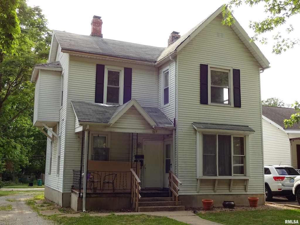 view of front facade