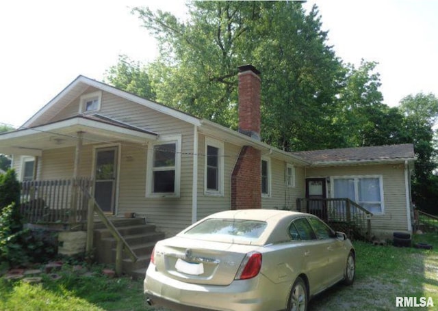 view of front of house with a porch