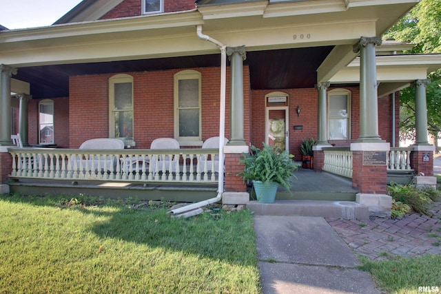 view of front of house with a porch